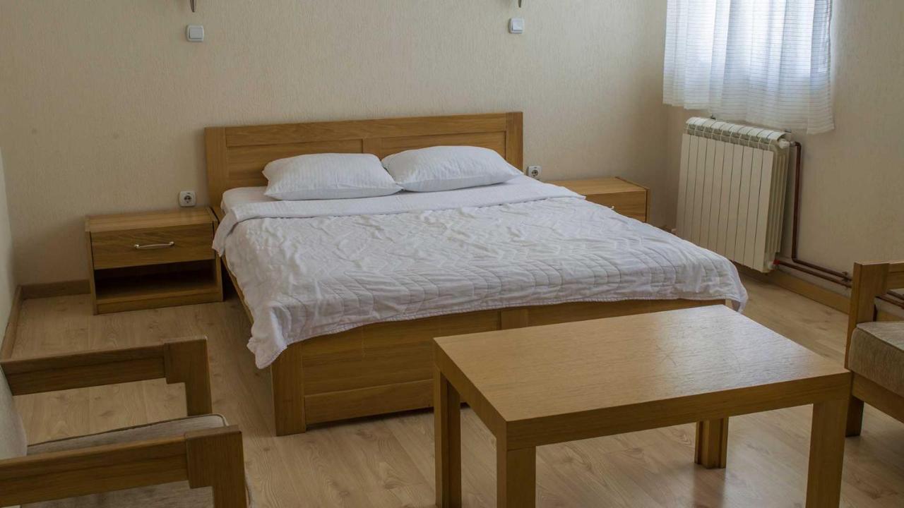 Motel Predejane Buitenkant foto